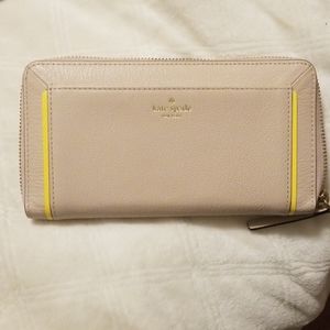 Kate Spade Neda Garrett Wallet